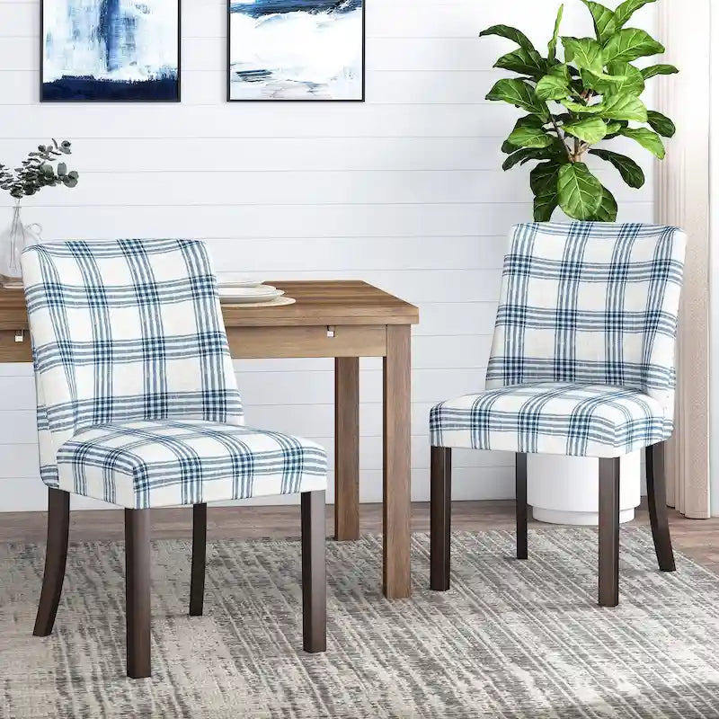 Juego de 2 sillas de comedor tapizadas en tela con detalles de tachuelas y patas de madera de caucho