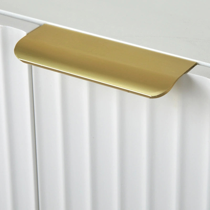 Serie di credenze/credenze da buffet con righe verticali e ripiani regolabili