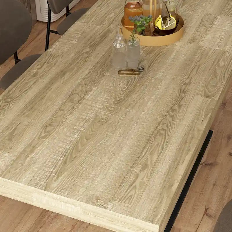 Table à manger en bois au grain rustique pour la maison et le bureau