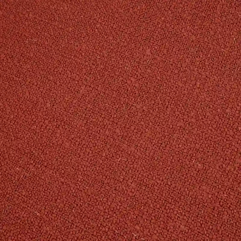 Sillón decorativo moderno con capitoné de botones, brazos redondos y patas de madera