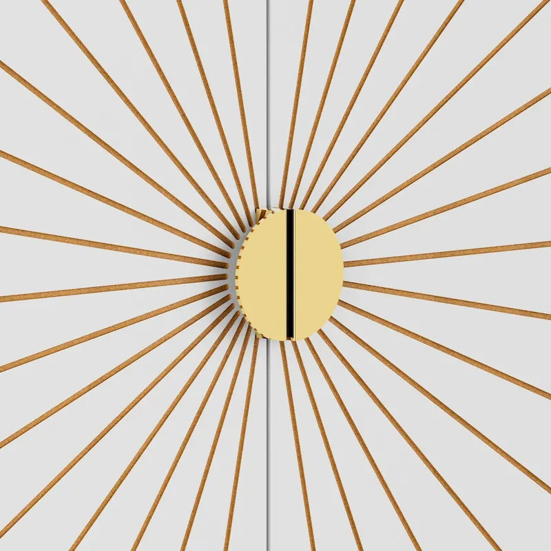 Credenza con quattro ante, vani contenitore e ripiani regolabili