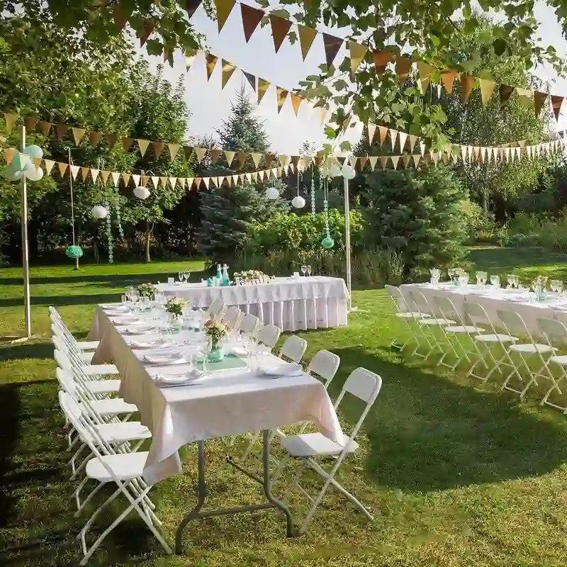 Silla plegable de plástico, ligera y apilable, para eventos en interiores y exteriores